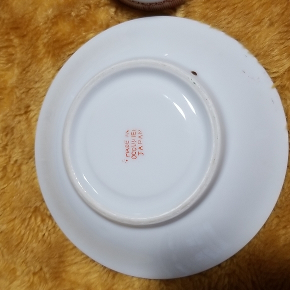 Vintage Teacup  and saucer - Picture 3 of 5